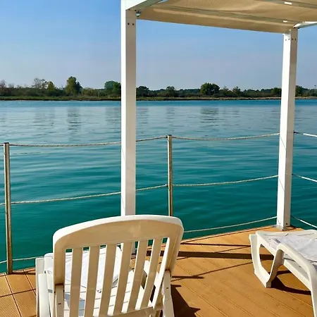 Hotel na wodzie Marina Uno Floating Lignano Sabbiadoro