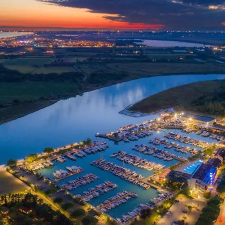 Marina Uno Floating Hotel na wodzie Lignano Sabbiadoro