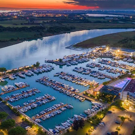 Marina Uno Floating Lignano Sabbiadoro